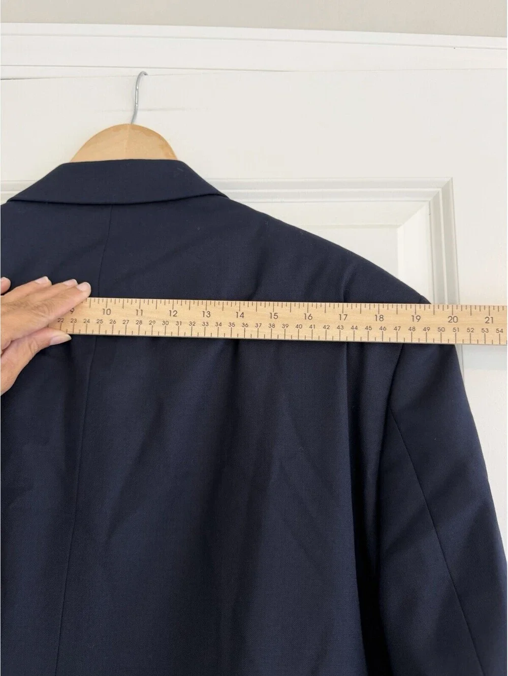 Lauren Ralph Lauren Navy Blue Blazer Size 46R Wool Blend Two Button Sport Coat